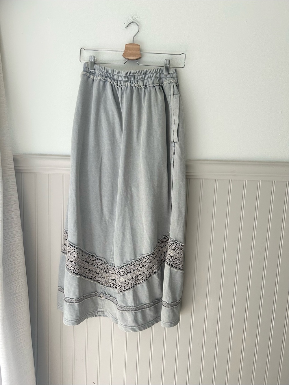 Oli & Hali Medium Gray Blue Crochet Wide Leg Pants Pockets